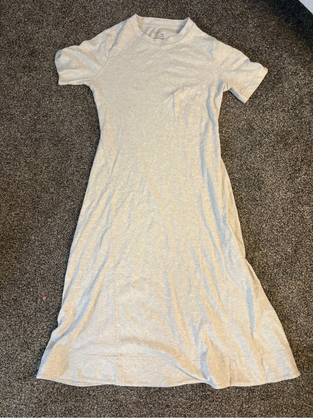 Light Gray Crew Neck Maxi Dress - Women’s Casual Essential
